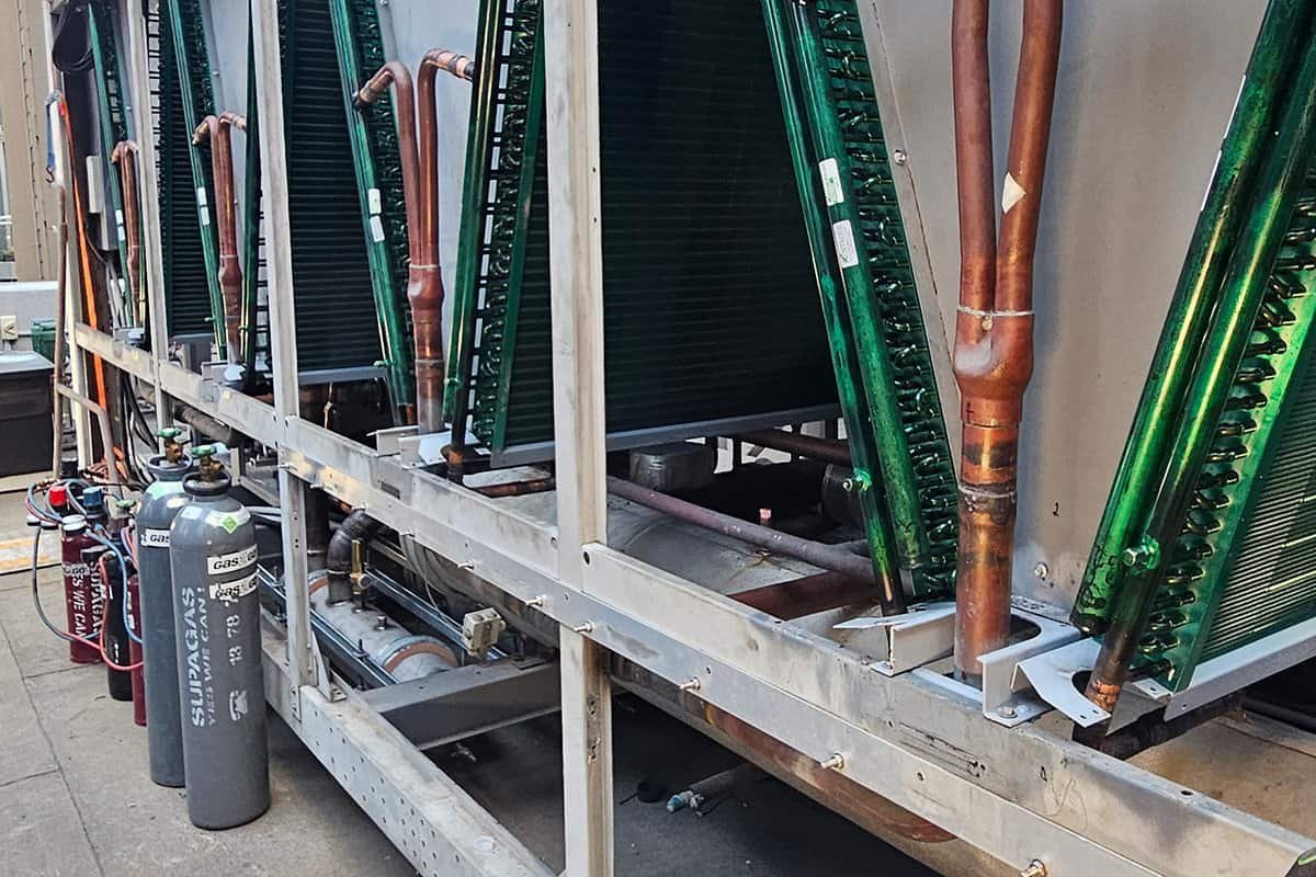 Chiller-Retrofit-&-Replacement-Brisbane